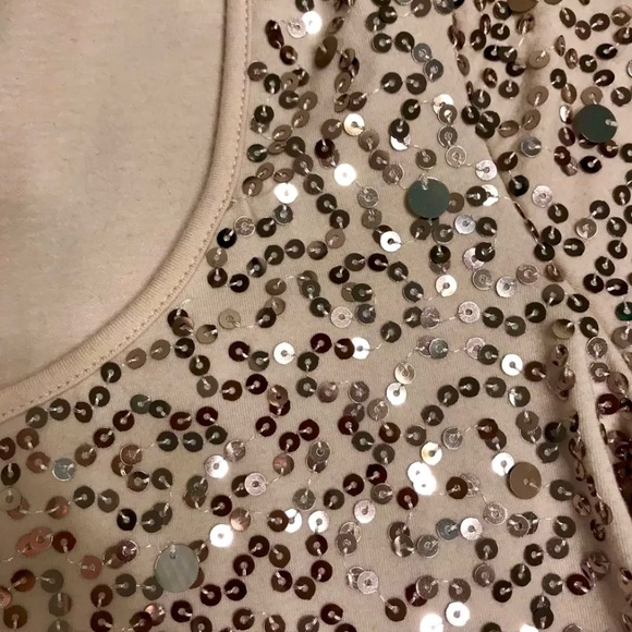 White House Black Market Sequin Tee XS - Picture 2 of 3